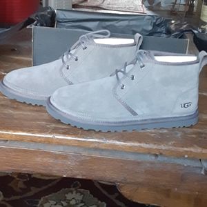 UGG Mens Neumel Chukka boot 10 m